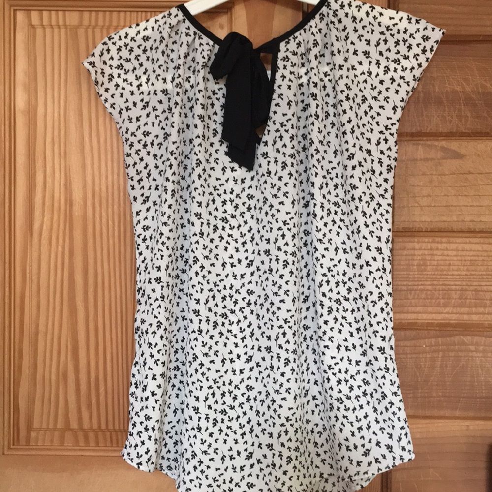 LC Lauren Conrad White/Black Blouse - Picture 4 of 5
